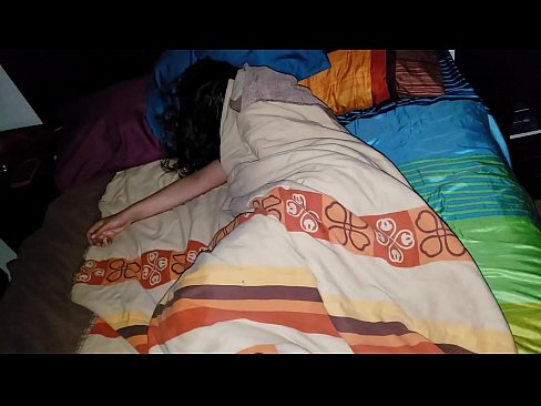 ❤️ Stepson berating sua jovem madrasta enquanto ela dorme. ❌ Sexo vídeo em nós pt-br.samoanalitika.ru ❤